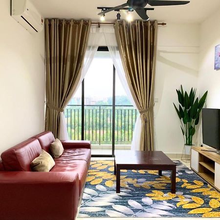 Mmg D'Tiara Homestay Kajang Extérieur photo