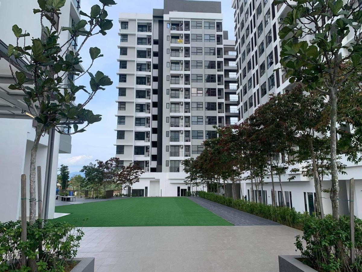 Mmg D'Tiara Homestay Kajang Extérieur photo