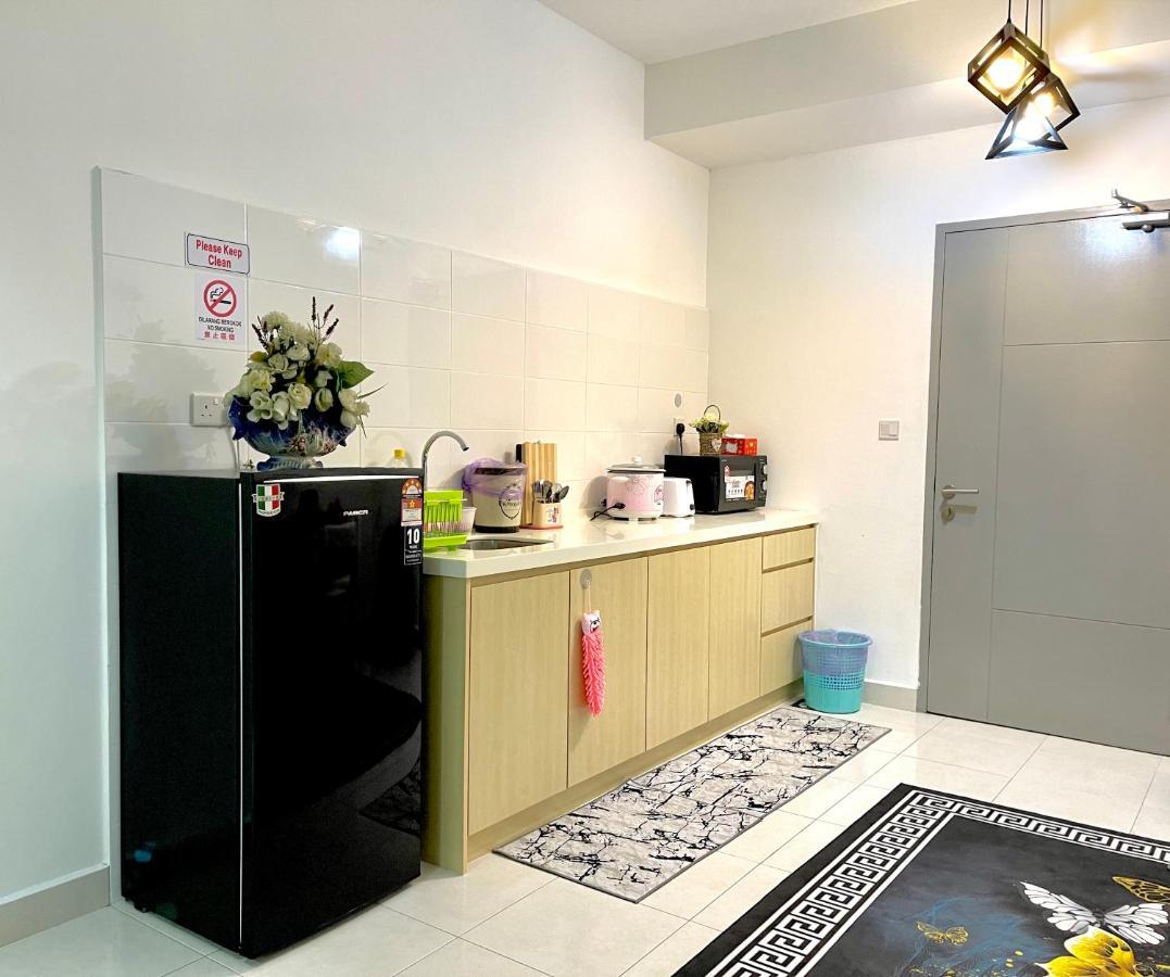 Mmg D'Tiara Homestay Kajang Extérieur photo