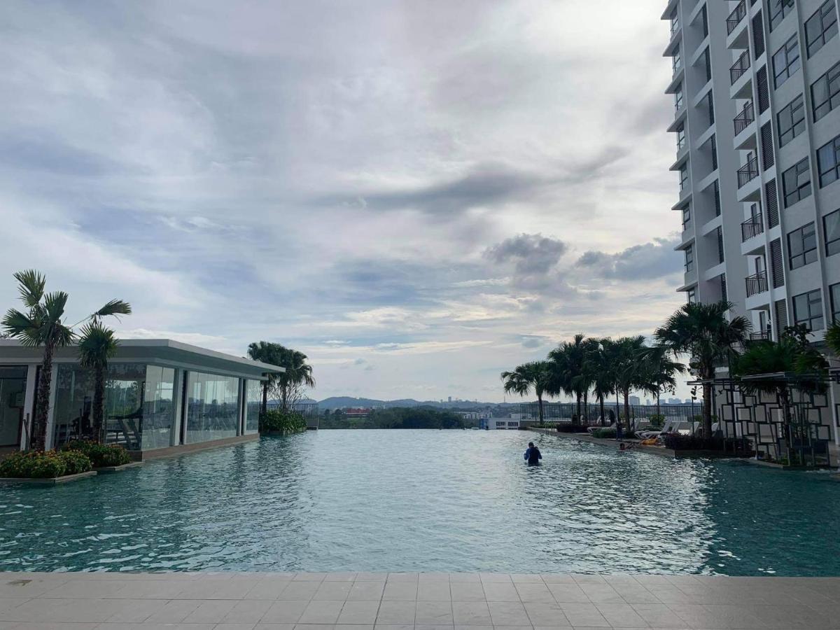 Mmg D'Tiara Homestay Kajang Extérieur photo