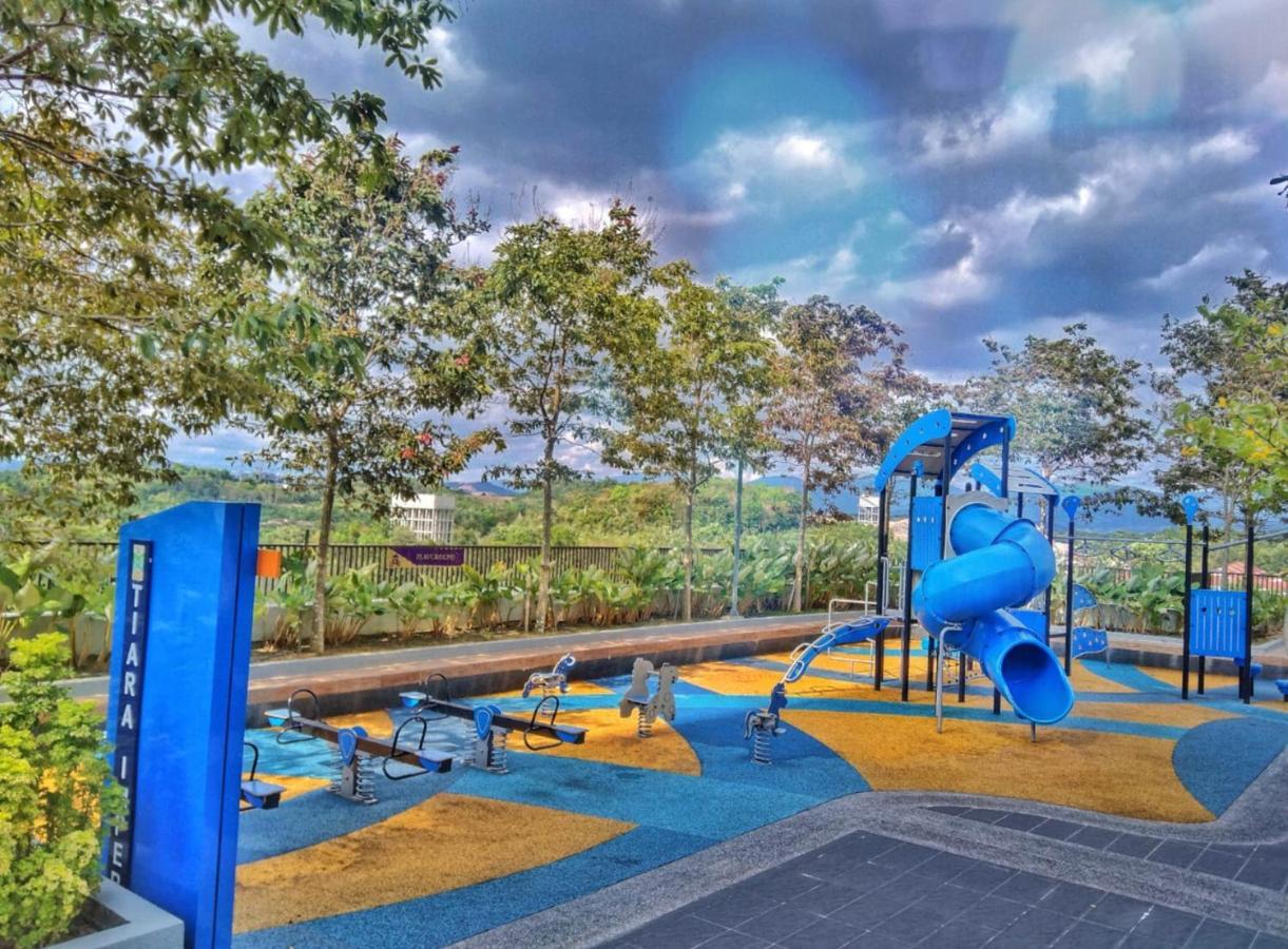 Mmg D'Tiara Homestay Kajang Extérieur photo